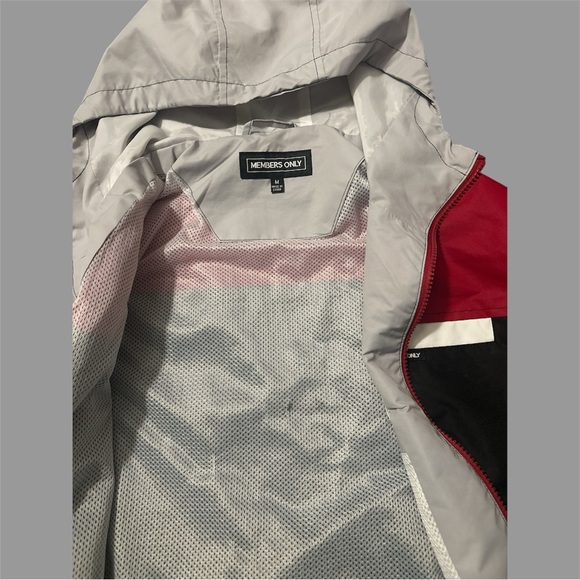 Members Only Zippered Windbreaker - Picture 4 of 4